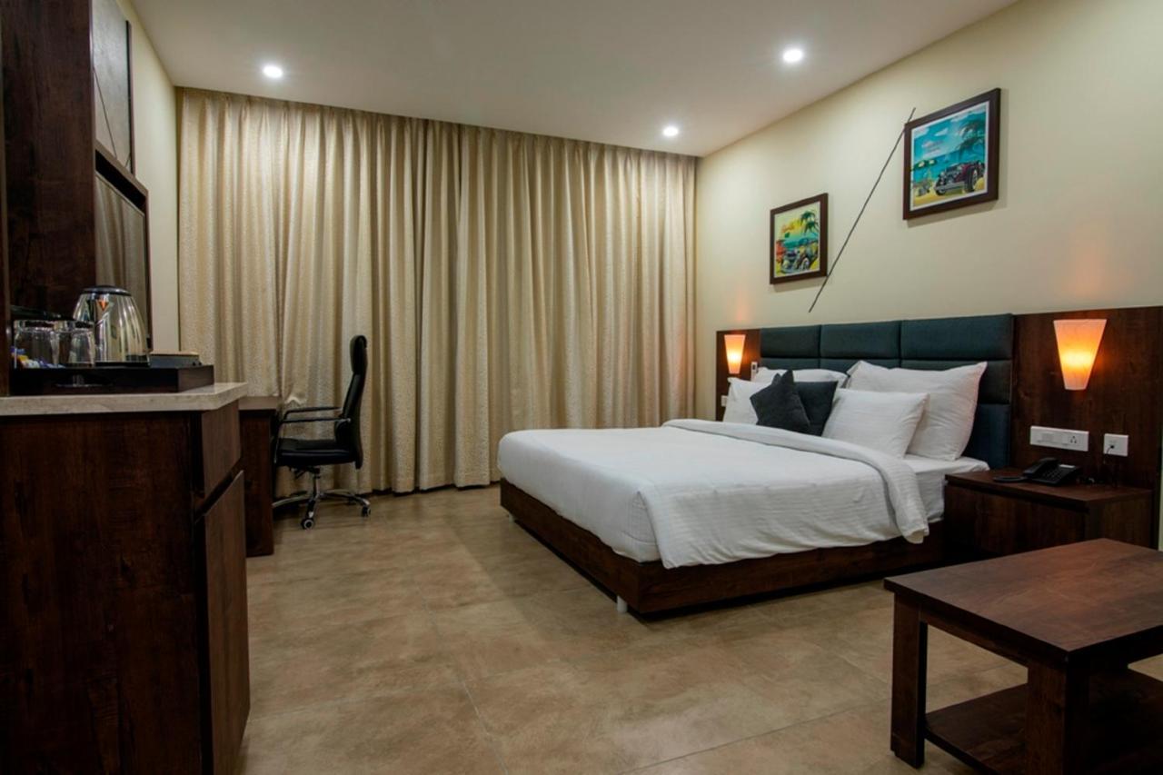 Anna Residency The Quintessential Boutique Hotel Puducherry Buitenkant foto