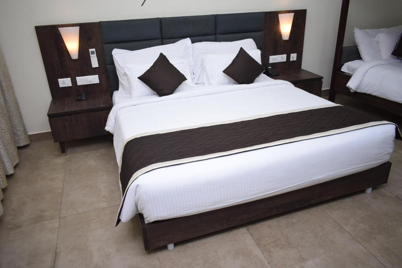 Anna Residency The Quintessential Boutique Hotel Puducherry Buitenkant foto