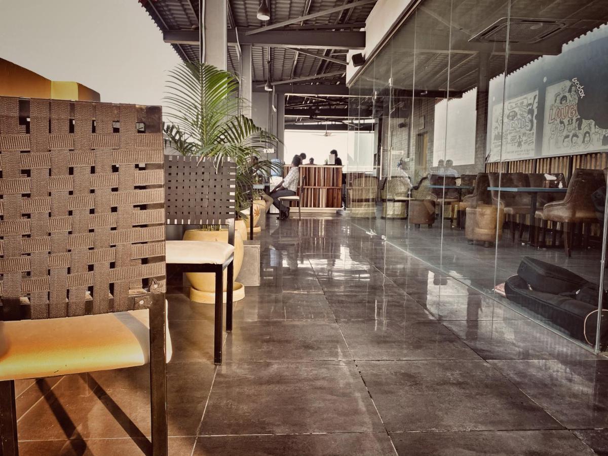 Anna Residency The Quintessential Boutique Hotel Puducherry Buitenkant foto